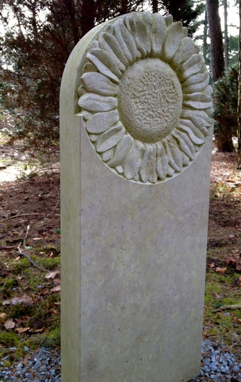 zonnebloem-steen